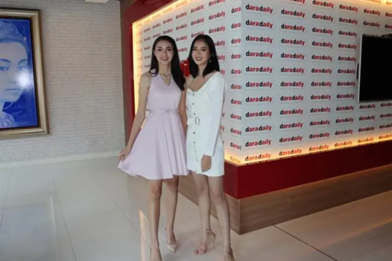 2 สาวดีกรีน่ารักสดใส ทั้ง "มายด์-พัฒนิดา ...