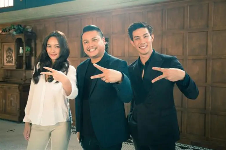 พลพล คว้า “บี น้ำทิพย์” ถ่ายMV “ทานข้าวกันไหม” เชือดเฉือนอารมณ์จน “เกรท สพล” สุดทน เอาคืนหน้าหงาย