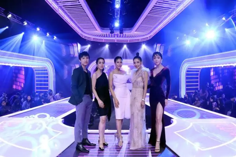 การเปลี่ยนโฉมครั้งสำคัญกำลังจะเกิดขึ้นอีกครั้ง พร้อม 4 พิธีกรใหม่ที่คุณต้องร้องว้าว ในรายการ Let Me In Thailand Season 4 Reborn เริ่ม อาทิตย์ที่ 21 ต.ค.นี้