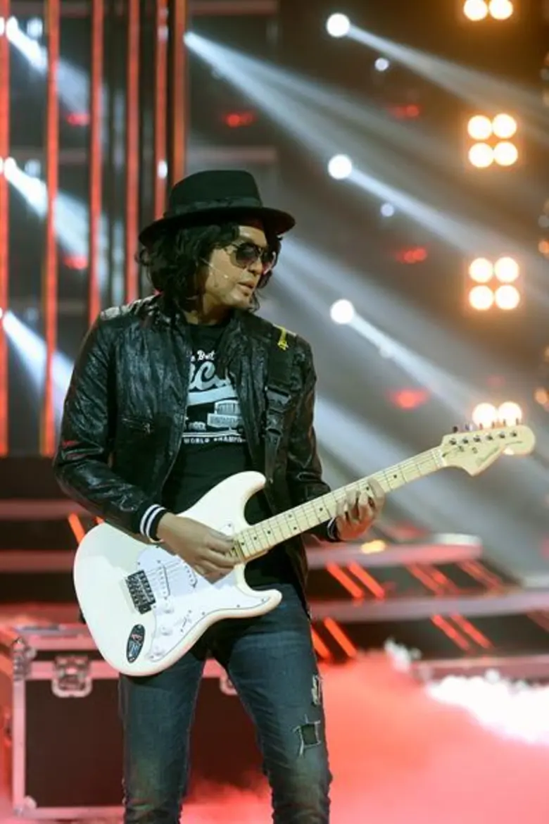 เอ วราวุธ นำทีม 12 ศิลปินเปิดเวที “เปลี่ยนหน้า…ท้าโชว์ฯ ซีซั่น 4” จัดเต็มเพื่อเงินรางวัล 1 ล้านบาทเพื่อ “มูลนิธิสายใจไทยในพระบรมราชูปถัมภ์”