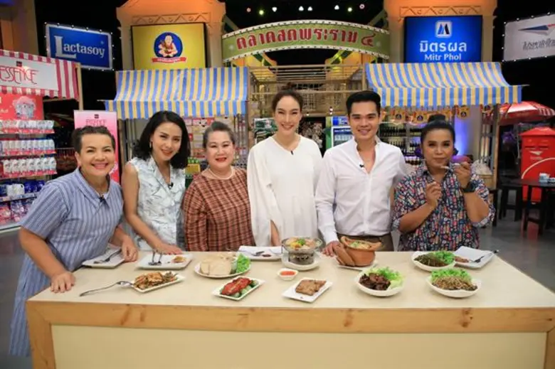 ทีวีไกด์: รายการ “ตลาดสดพระราม ๔”  คุณแม่ยุค2018 “ตุ๊ก-ชนกวนัน” ใส่ใจสุขภาพ ล้วงสูตรเด็ดอาหารเจ