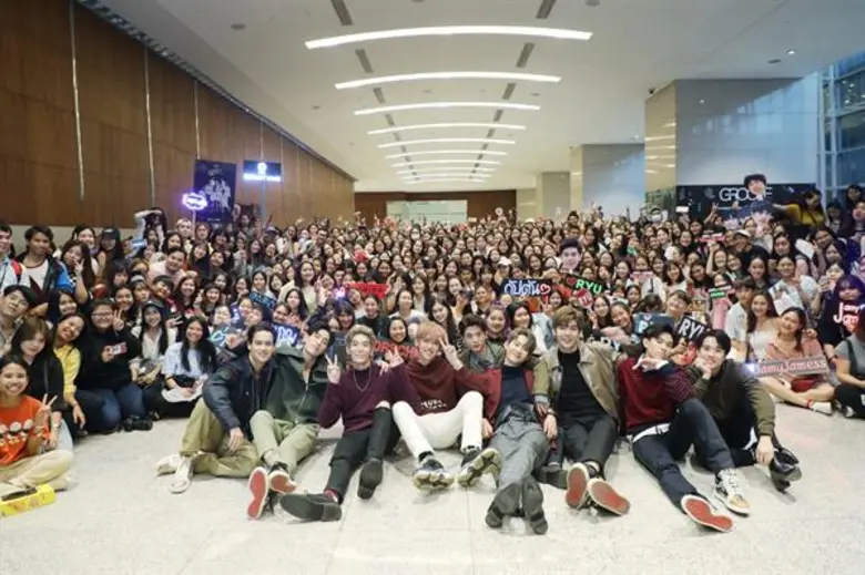 “9x9” มาแรง!! แฟนคลับครึ่งแสน!!เปิดศึกชิงบัตร “9x9 INTO THE LIGHT with YOU”