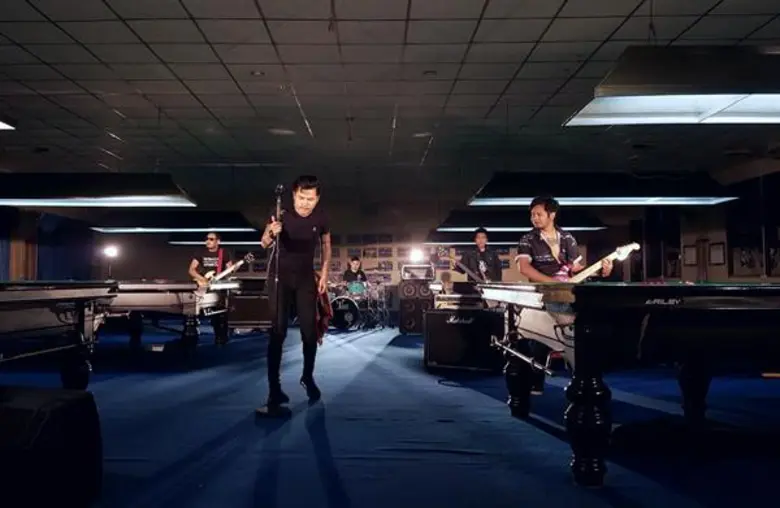 วงฮาร็อค ชวนเพื่อนร่วมค่าย ปุ้ย L.กฮ. ร่วมแจมเพลงใหม่เนื้อหาแรง “ของ”