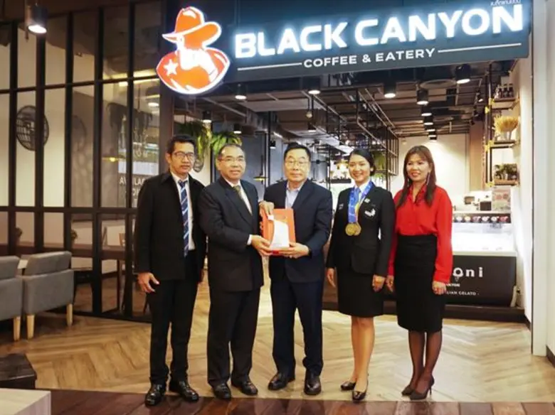 นายประวิทย์ จิตนราพงศ์ กรรมการผู้จัดการให...