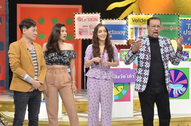 ทีวีไกด์: รายการ “ศึก 12 ราศี” “พิ้งค์กี้-สาวิกา” ร่วมออก “ศึก 12 ราศี” ขอจองโดนฟันธง!! ยิ่งแก่ยิ่งแซบ!!