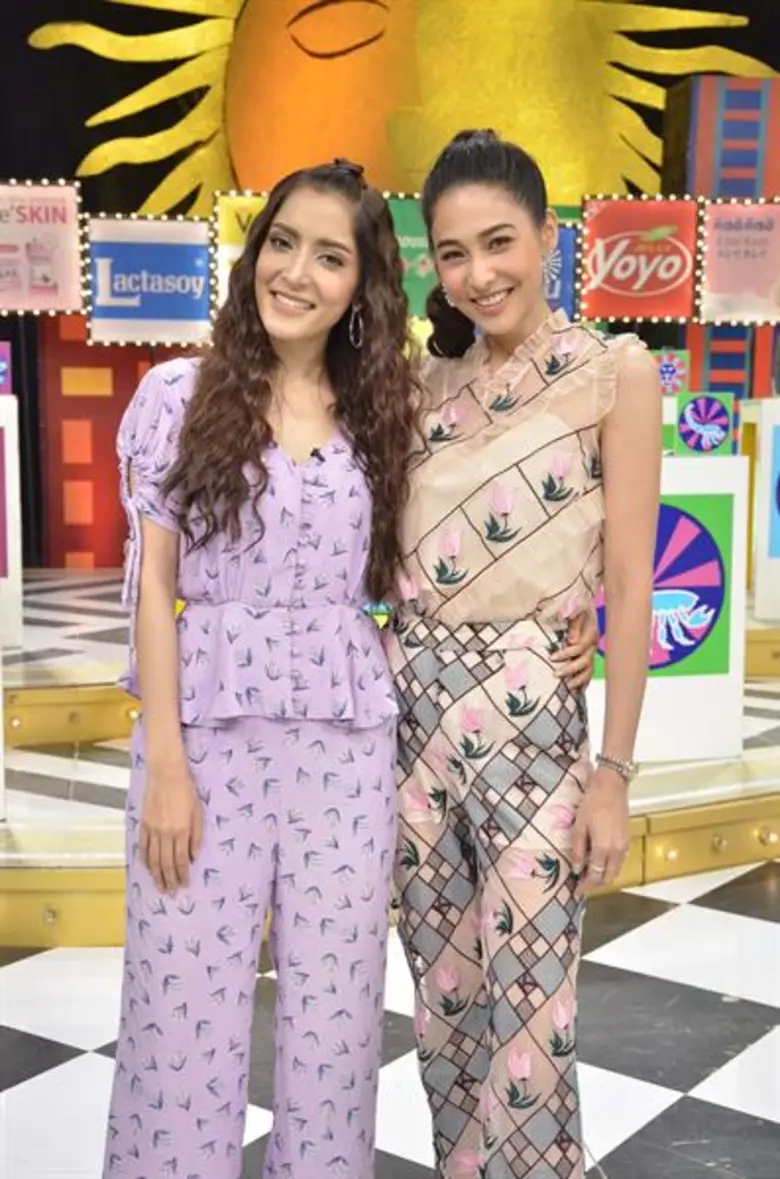 ทีวีไกด์: รายการ “ศึก 12 ราศี” “พิ้งค์กี้-สาวิกา” ร่วมออก “ศึก 12 ราศี” ขอจองโดนฟันธง!! ยิ่งแก่ยิ่งแซบ!!