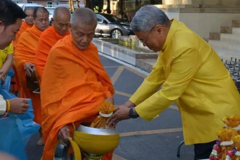 เมื่อวันศุกร์ที่ ๑๒ ตุลาคม ๒๕๖๑ ดร.วิวัฒน...