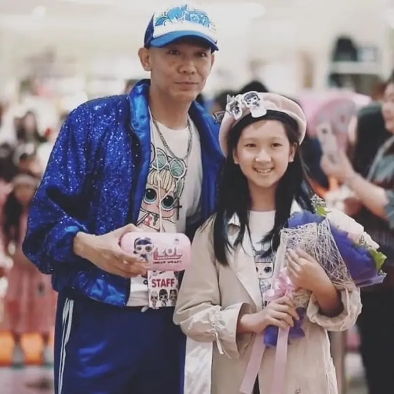 นิชิเวิร์ลผู้นำตลาดของเล่นแทคทีมดีไซเนอร์เด็กและเหล่านางแบบตัวน้อยจัดแฟชั่นโชว์เปิดตัวของเล่น L.O.L. Surprise