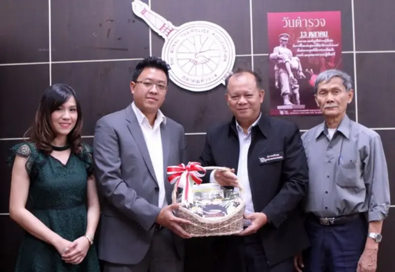 พล.ต.ท.ดร.มณฑล เงินวัฒนะ (ที่ 3 จากซ้าย) ...