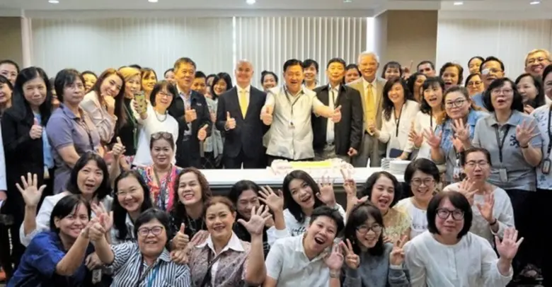 นายวิโรจน์ เศรษฐปราโมทย์ ประธานกรรมการและ...