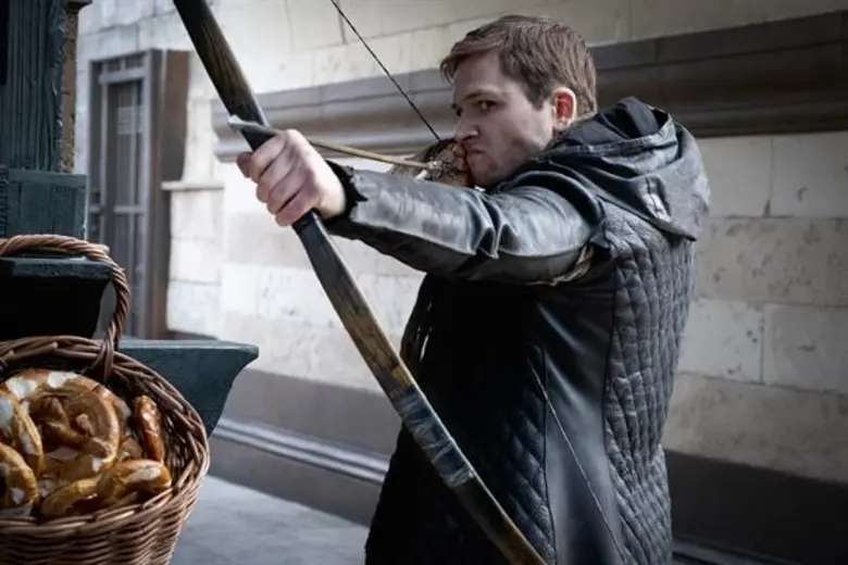 "ROBIN HOOD" เล็งธนูมาที่ทั้งโลกขนทัพดาราประกาศรบ บนใบปิดสุดท้ายเท่อลัง!