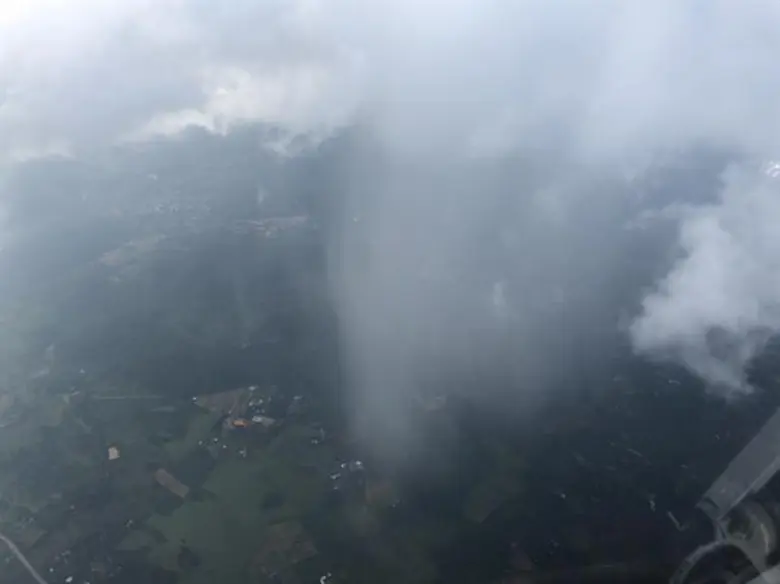 กรมฝนหลวงและการบินเกษตร ปฏิบัติการฝนหลวงเ...