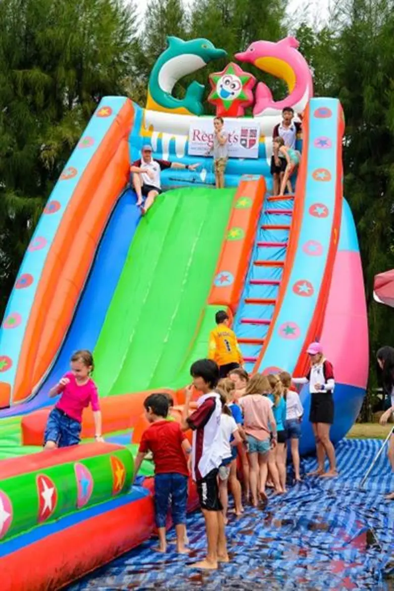 เพลินจิตแฟร์หวนคืนสู่สถานทูตอังกฤษ กรุงเทพฯ เป็นครั้งสุดท้าย ขอเชิญท่านเข้าร่วมงานแฟร์ประจำปี พร้อมสมทบทุนบมอบให้โครงการการกุศล บัตรจำหน่าย ณ ทางเข้า ราคา 500 บาท สำหรับผู้ใหญ่ เด็กอายุต่ำกว่า 12 เข้าฟรี