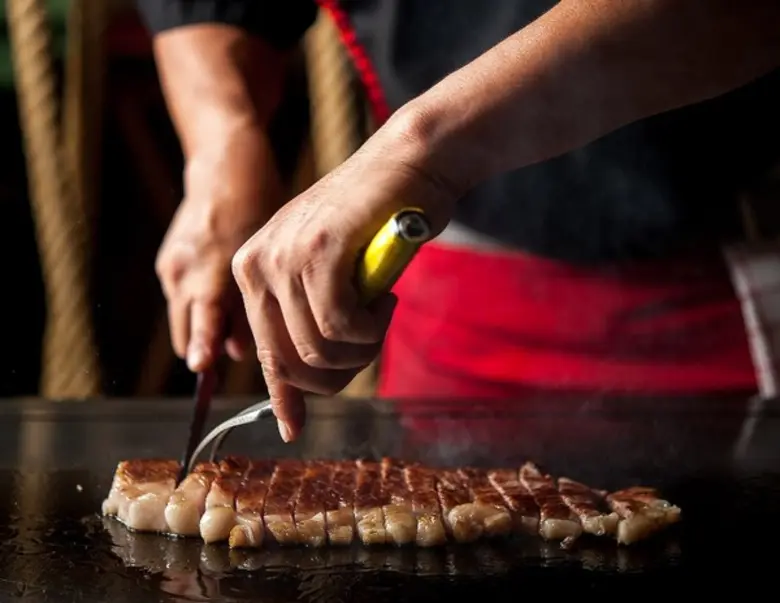 ห้องอาหารเบนิฮานา โรงแรมอวานี เอเทรียม กร...