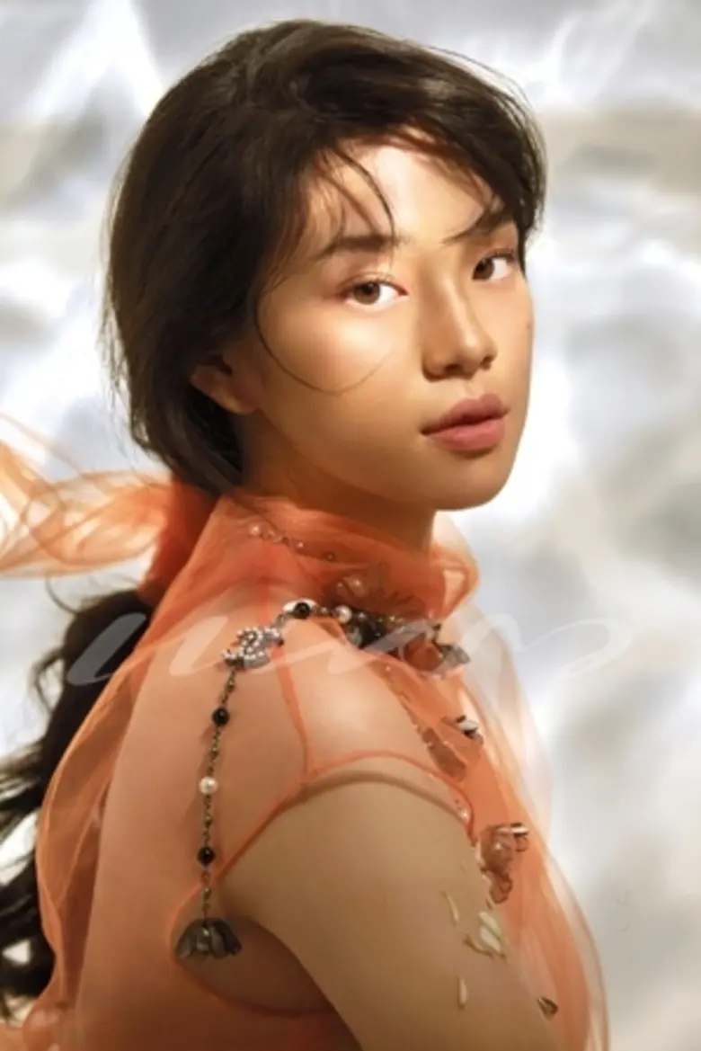 นิตยสารแพรว ฉบับ ตุลาคม 2561 พบกับ 4 คนบันเทิงที่ดวงรุ่งสุดๆ ในปี 2018 กับธีม ดิน-น้ำ-ลม-ไฟ กับกัปตัน เฌอปราง ฟิล์มและต่อ	