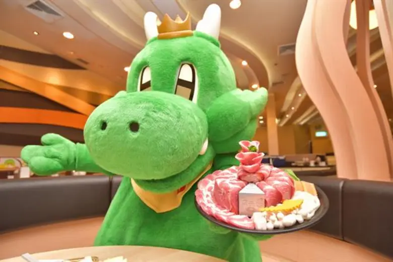 เชื่อไหมว่าบนโลกใบนี้มีเรื่องราวเกี่ยวกับเค้กมากมาย นับตั้งแต่อดีตจนถึงปัจจุบัน แต่ทั้งหมดได้ถูกคิดค้นมาเพื่อแบ่งปันความสุขด้วยกันทั้งสิ้น