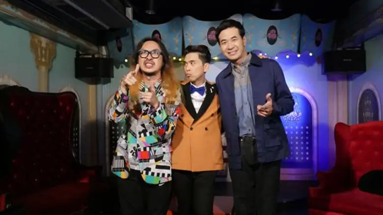 ถอดเสื้อดวล!! “สอง พาราด็อกซ์-สแตมป์” ขอเอาชนะเกมแปลงเพลงให้ได้ ประเดิมเกมโชว์ “SONG แปลง” ตอนแรก 24 ต.ค. นี้