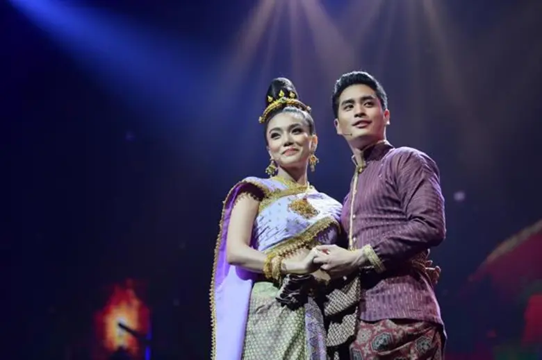 เทปพิเศษในวันหยุดพิเศษ กับ "บุพเพสันนิวาสแฟนมีตติ้ง" มากรี๊ดกันให้บ้านแทบแตกกันดูบ้าง!!!!!