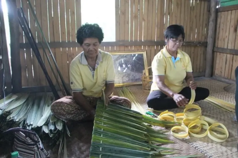 พลเอก กัมปนาท รุดดิษฐ์ องคมนตรี ติดตามการดำเนินงานโครงการอันเนื่องมาจากพระราชดำริ ในเขตพื้นที่จังหวัดนครศรีธรรมราช