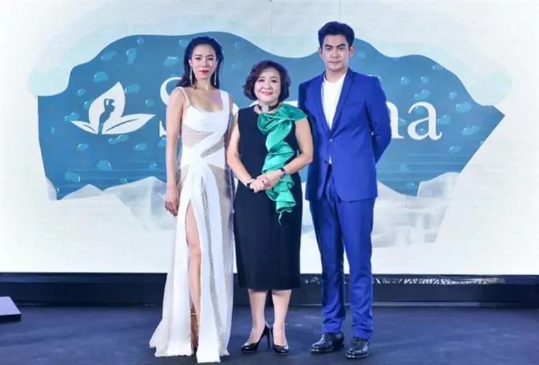 “สปาชา สลิมมิ่ง เซ็นเตอร์” เปิดตัวพรีเซ็นเตอร์ “คริส หอวัง” โชว์หุ่นเป๊ะ! ยิ่งกว่าเดิม ด้วยโปรแกรมใหม่ “Freeze Shaping by Cool Shaping”  นวัตกรรมสุดล้ำ สลายไขมันด้วยความเย็นจุดเยือกแข็ง