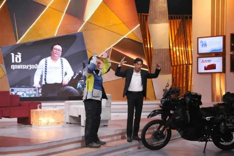 ทีวีไกด์: รายการ "เจาะใจ" “ใช้ ดอนคิง” ไม่สนใครจะมองว่าบ้า!!คนไทยคนแรก ควบ2ล้อลุยเดี่ยวรอบโลกสำเร็จ!!