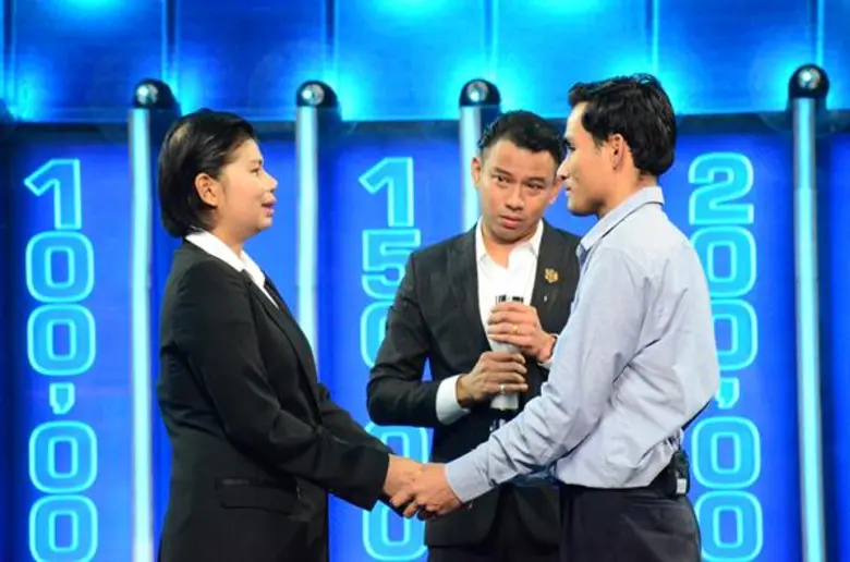 ทีวีไกด์: รายการ “The Wall กำแพงพลิกชีวิต” หญิงป่วยมะเร็งระยะสุดท้าย หวังคว้าเงินล้านจาก “The Wall” ใช้หนี้ให้แม่ก่อนตาย