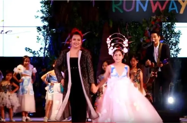 “ก้อง สหรัฐ” ทำให้หัวใจชุ่มฉ่ำ ขับกล่อมเพลงงานเดินสุดยิ่งใหญ่แห่งปี The Little Runway “ All Season All Fashion”