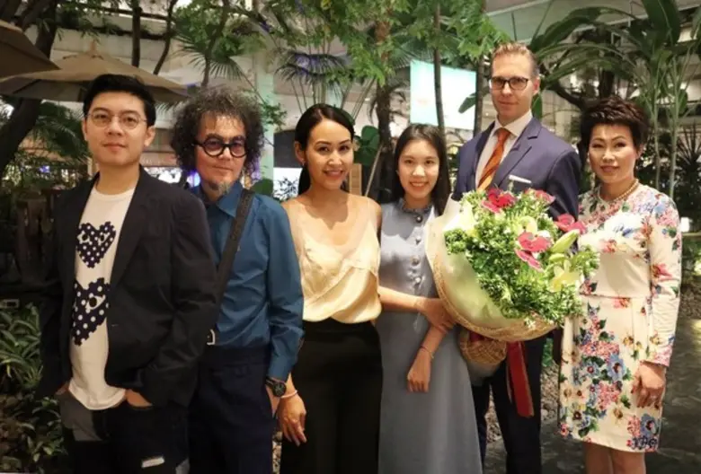 มร. แพททริค โบท ผู้จัดการใหญ่โรงแรมอนันตร...