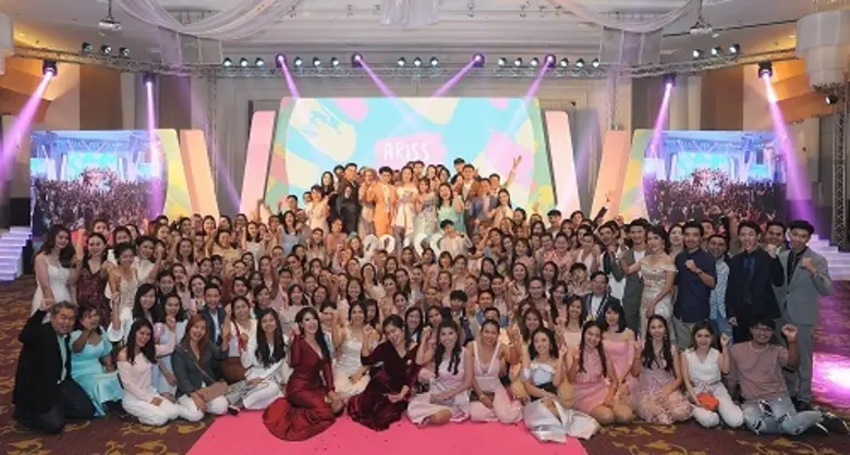 อลังการดาวล้านดวง ผู้บริหารคนเก่ง "เอ-ธนก...