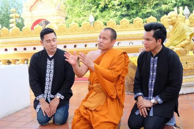 เวียร์-เทพสถิตย์ พระเอกค่ายไอพีเอ็ม พากราบพระธาตุเมืองนครพนม เสริมดวง เพิ่มบารมีผ่านรายการ “ของดีของไทย”