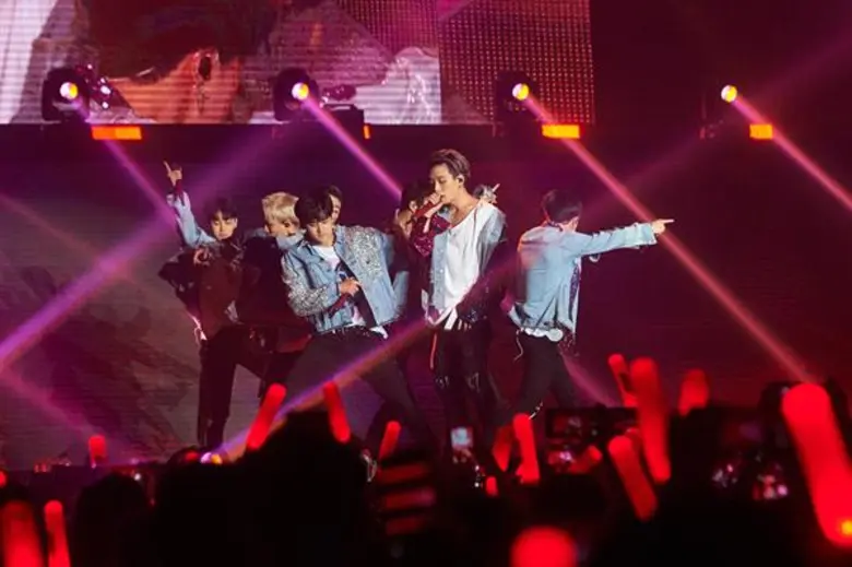 สมศักดิ์ศรีดีกรี SOLD OUT! ทั้ง “ไอคอน” และ “วินเนอร์” สนุกเอกฉันท์ มันส์ทวีคูณ งานพีคแพคคู่โดยโฟร์วันวันฯ