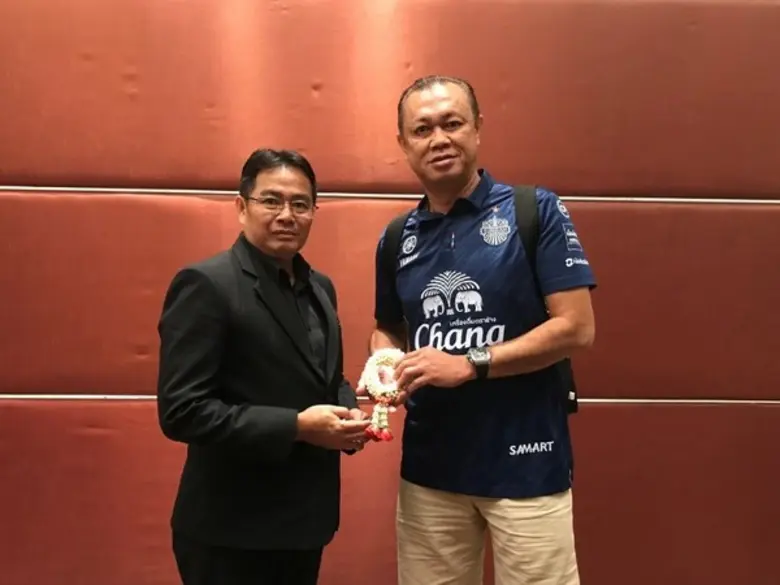 นายมนูญ วุฒิ ผู้จัดการทั่วโรงแรมเซ็นทารา ...