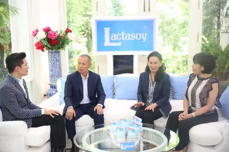 รายการ "คลับฟรายเดย์โชว์" ช่อง GMM25 วันน...