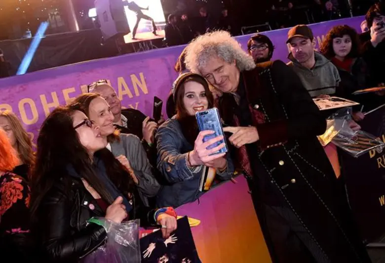 ยิ่งใหญ่! งดงาม! สมเป็นการเฉลิมฉลองแด่บทเพลงของวงร็อคในตำนาน กับงานพรีเมียร์เปิดตัวภาพยนตร์ "Bohemian Rhapsody" ณ กรุงลอนดอน