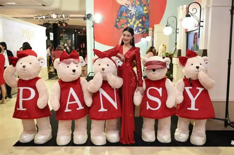 ไม่ว่าจะเป็นผู้หญิงยุคไหน เรื่องความสวยความงามก็ยัง...