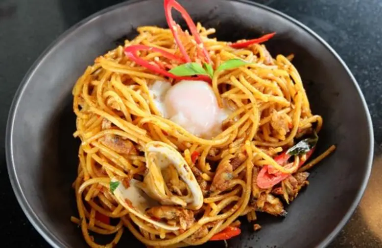 ทีวีไกด์: รายการ “ระเบิดครัว” ขำสุดขั้วกับ “บูม สุภาพร”