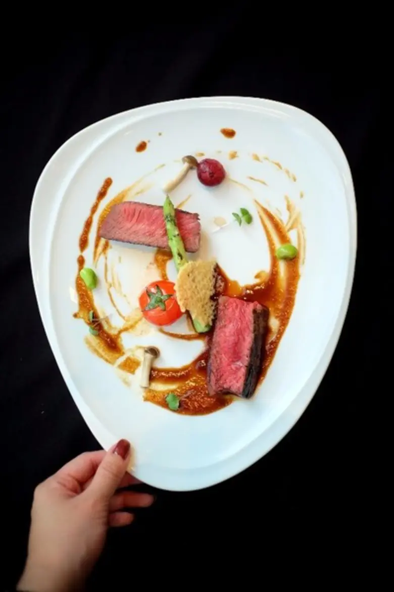 บุฟเฟต์ครอบครัวอาทิตย์สุขสันต์ในเดือนพฤศจ...