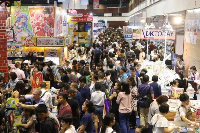 บรรยากาศคึกคัก เหล่านักอ่านพร้อมใจช้อปหนังสือ งานมหกรรมหนังสือระดับชาติ ครั้งที่ 23