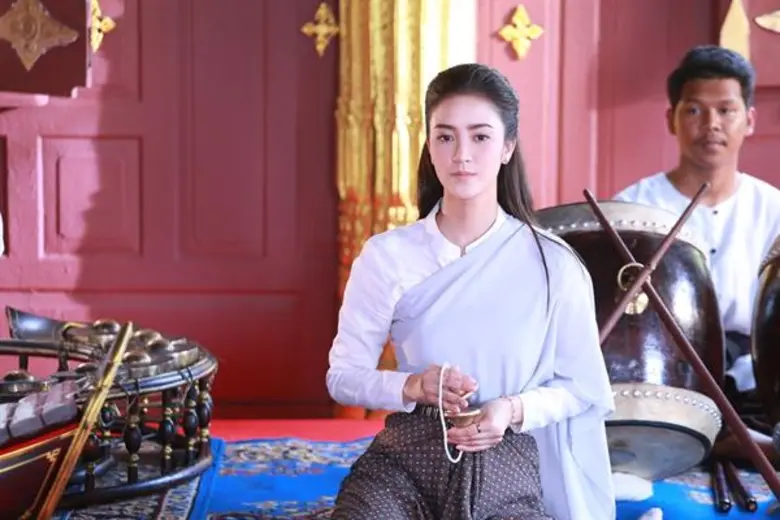 ทีวีไกด์: เรื่องย่อละคร "ปี่แก้วนางหงส์" ตอนที่ 1 วันพุธที่ 31 ตุลาคม เวลา 20.20 น.ช่อง 3