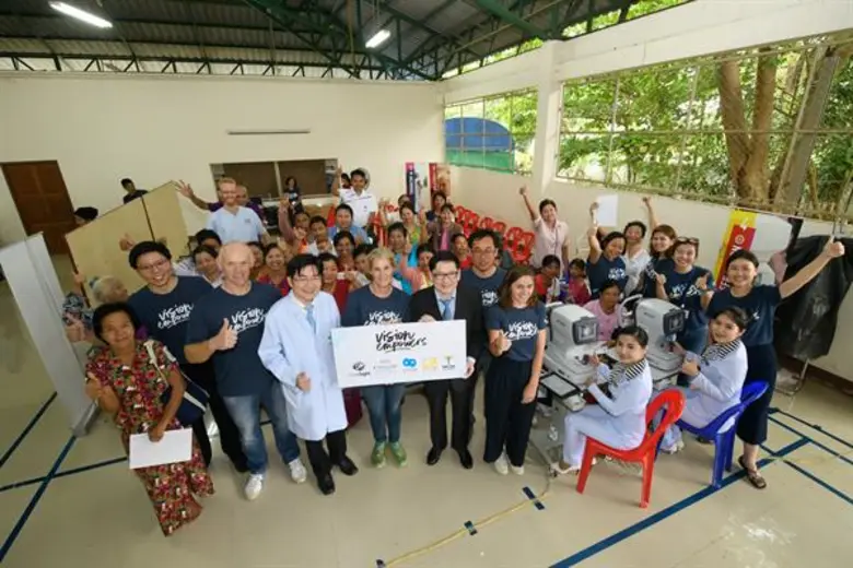 แว่นท็อปเจริญ จับมือ มูลนิธิวันไซท์ เดินหน้าโปรเจ็กต์ใหญ่ เพื่อช่วยเหลือผู้ป่วยทางด้านสายตาทั่วประเทศ