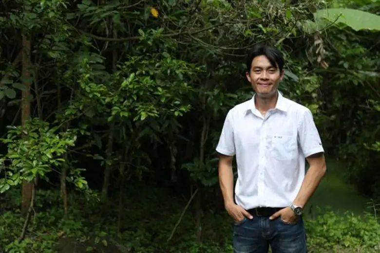 จากพื้นที่เสื่อมโทรม ถูกบุกรุกทำลาย ปลูกอ...