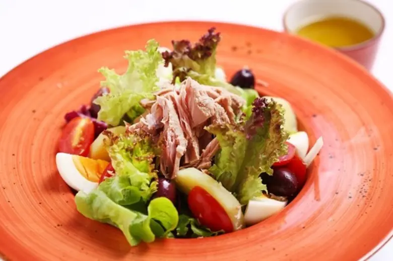 ฟินไปกับเมนูสดใหม่จากสวนแหล่งขุมทรัพย์สีเขียว กับหลากหลายเมนูสลัดเพื่อสุขภาพในแบบสไตล์ซิงก์ เบเกอรี่