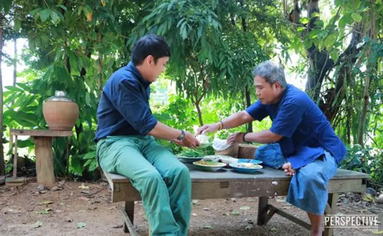 ทีวีไกด์: รายการ "เปอร์สเปกทิฟ" “เปอร์” อึ้ง!!แนวคิด “พ่อเลี่ยม” ต้นเรื่องโฆษณาดัง “จน เครียด กินเหล้า” เลิกหาเงิน แต่ปลดหนี้ สร้างชีวิตให้ยั่งยืนได้ด้วยการปลูกป่า