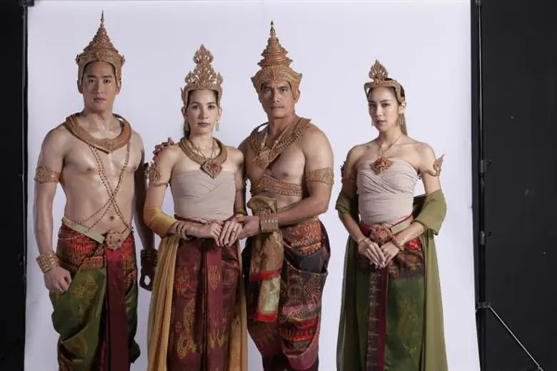 “ช่อง 8” ส่งละครฟอร์มยักษ์ “ซิ่นลายหงส์” ลงจอ ดึง “ไนกี้-ใบเตย-จูน-ขนมจีน” ประชันฝีมือ!!!