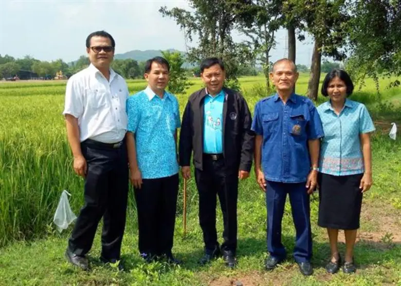 รองอธิบดีกรมส่งเสริมสหกรณ์ลงพื้นที่ตรวจเยี่ยมกลุ่มเพาะเห็ดบ้านเชิงสะพาน จ.ราชบุรี