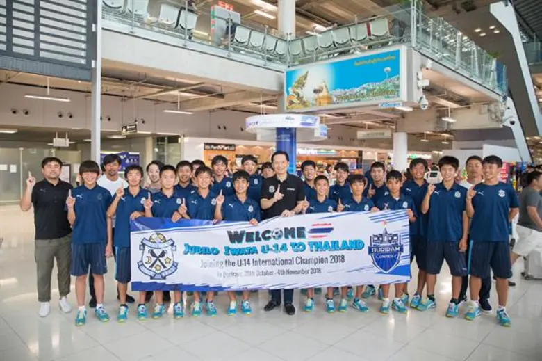 นายพงศธร เอื้อมงคลชัย ผู้จัดการใหญ่ด้านกา...