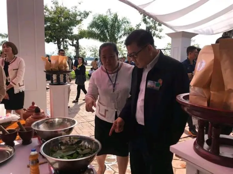 เลขาธิการ ส.ป.ก.ลงพื้นที่ตรวจเยี่ยมตลาดต้องชมบ้านบัว ตลาดประชารัฐ และศูนย์ฮอมฮักชุมชน จังหวัดพะเยา