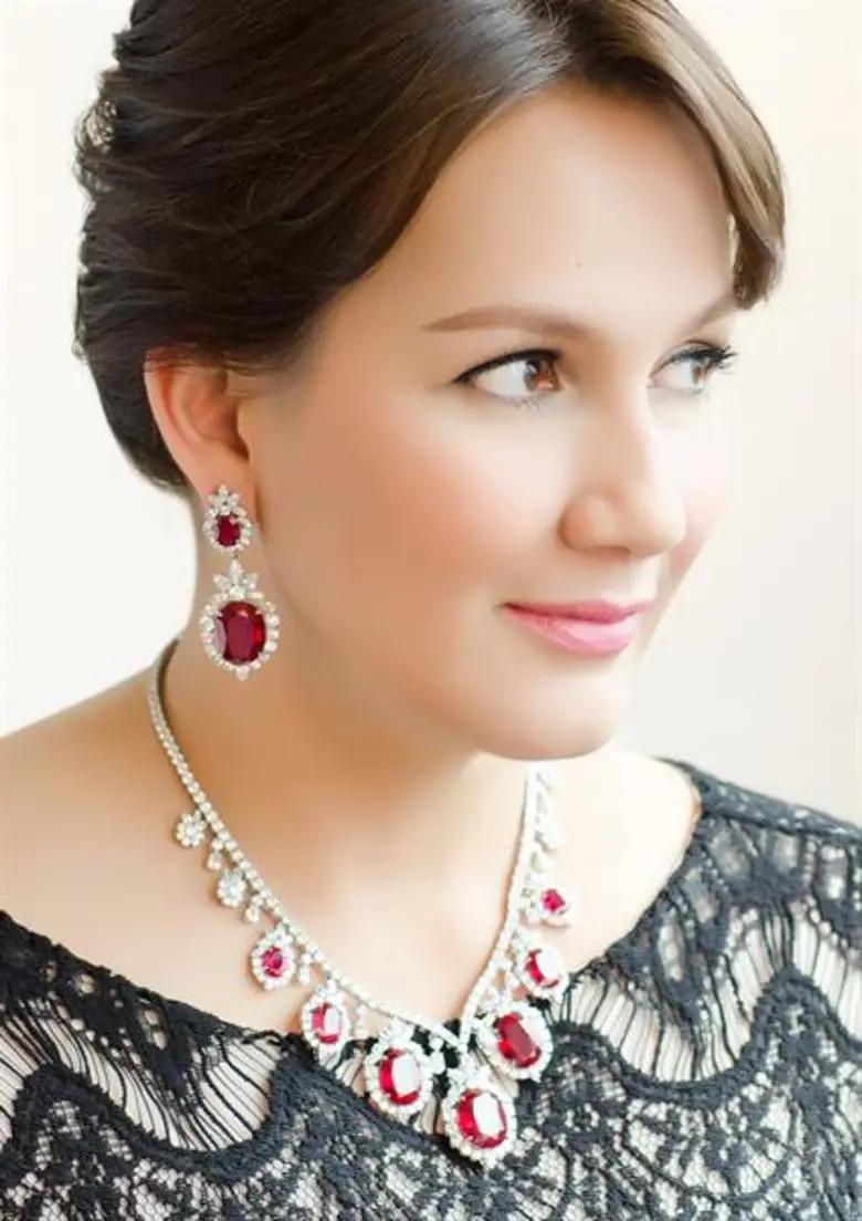 สองสาวเพื่อนซี้ คุณเบคกี้-รมิดา รัสเซลล์ ...