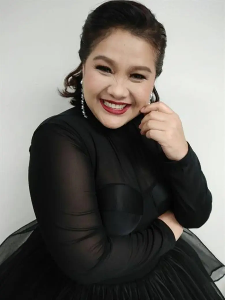 งานคอนเสิร์ตการกุศล "เพื่อนรัก นักร้อง เพื่อน้องรัก" ของสองเพื่อนซี้ เบคกี้-รมิดา รัสเซลล์ ผู้บริหาร บมจ.ไอ.ซี.ซี.อินเตอร์เนชั่นแนล กับ เจี๊ยบ-นนทิยา จิวบางป่า