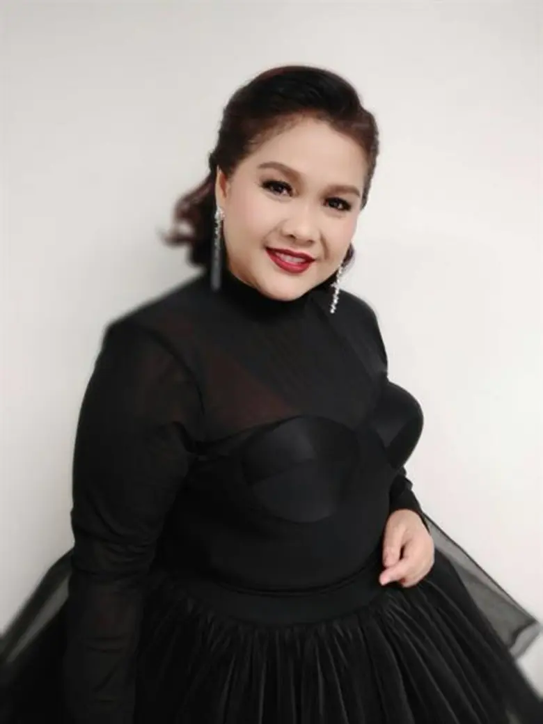 งานคอนเสิร์ตการกุศล "เพื่อนรัก นักร้อง เพื่อน้องรัก" ของสองเพื่อนซี้ เบคกี้-รมิดา รัสเซลล์ ผู้บริหาร บมจ.ไอ.ซี.ซี.อินเตอร์เนชั่นแนล กับ เจี๊ยบ-นนทิยา จิวบางป่า